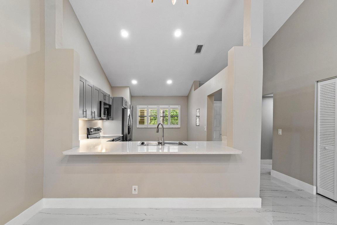 BRIARWOOD - Residential