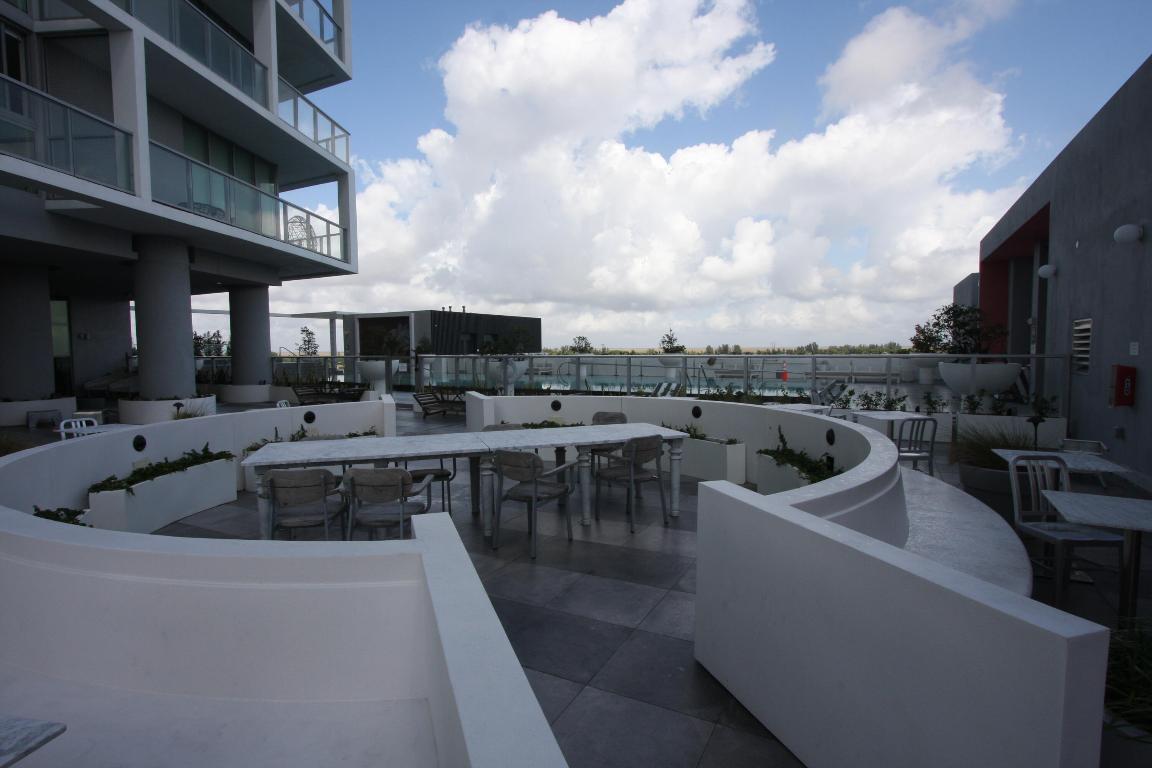 Metropica One - Residential