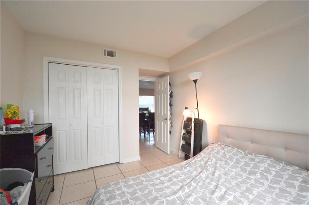 WILTON COMMONS - Residential