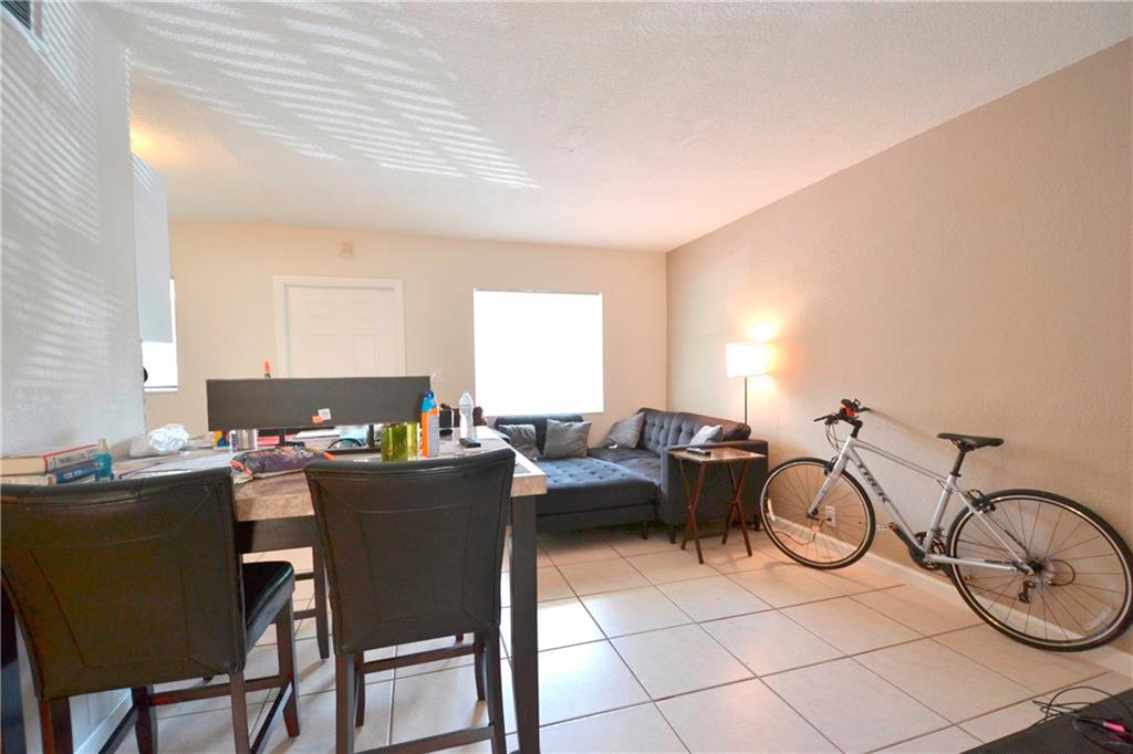 WILTON COMMONS - Residential