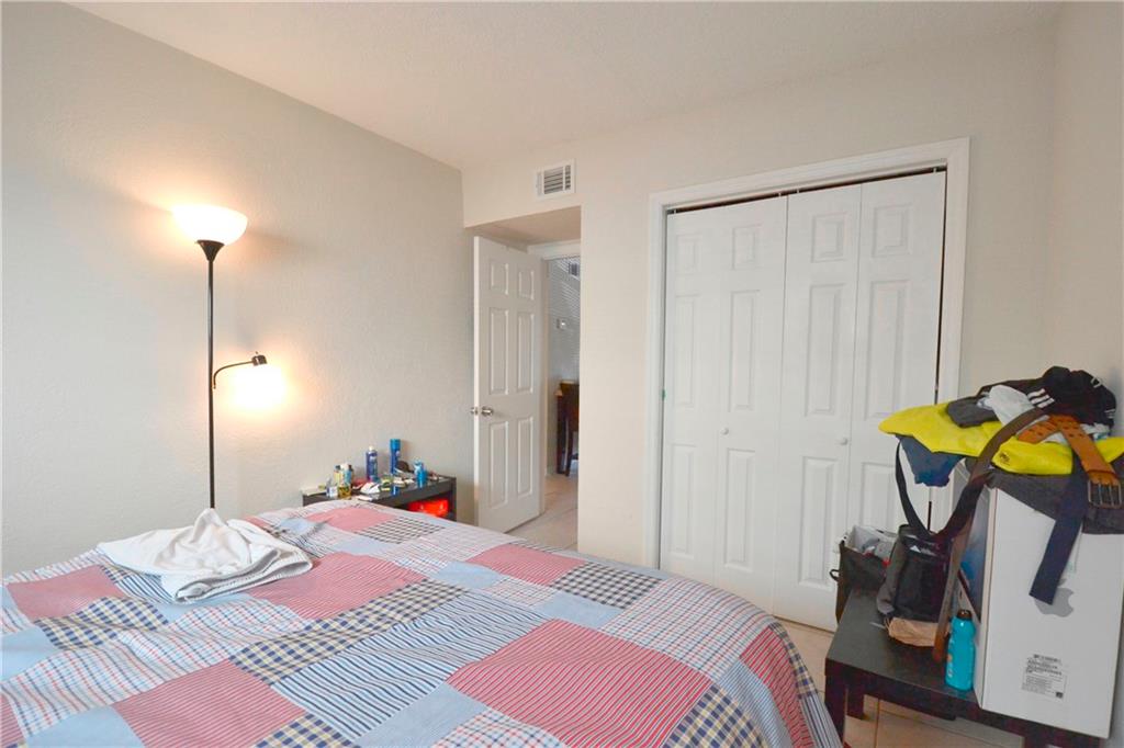 WILTON COMMONS - Residential