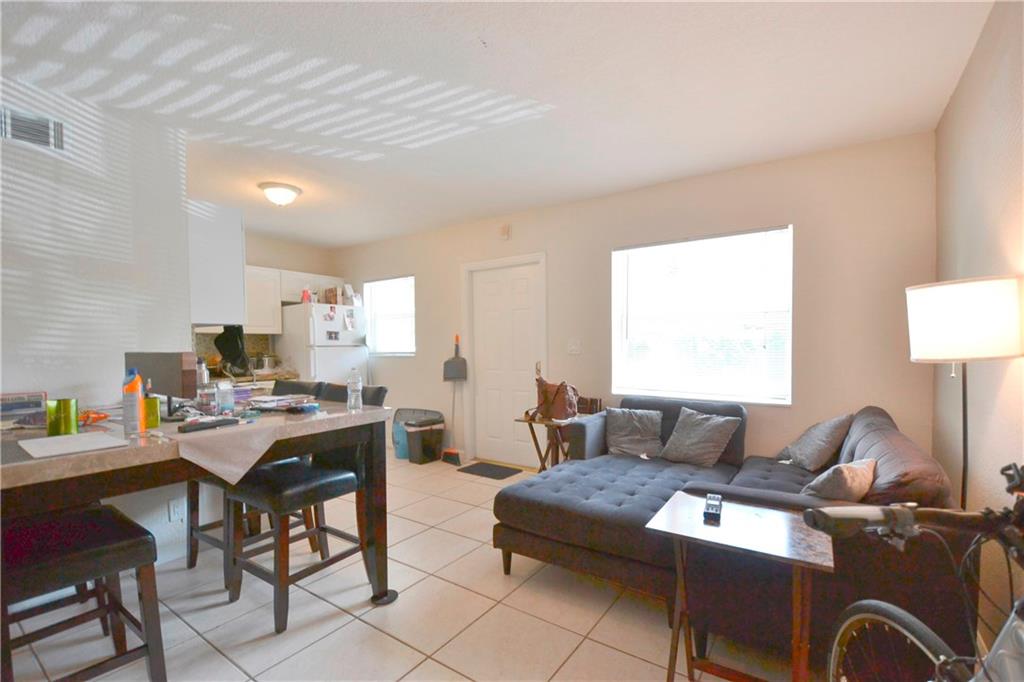 WILTON COMMONS - Residential