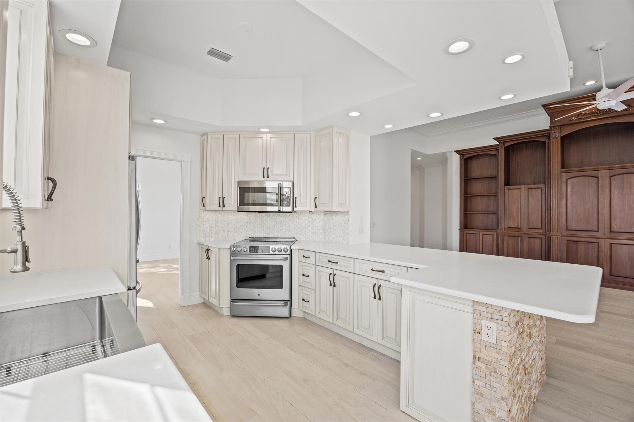 Isles at Palm Beach Garde - Residential