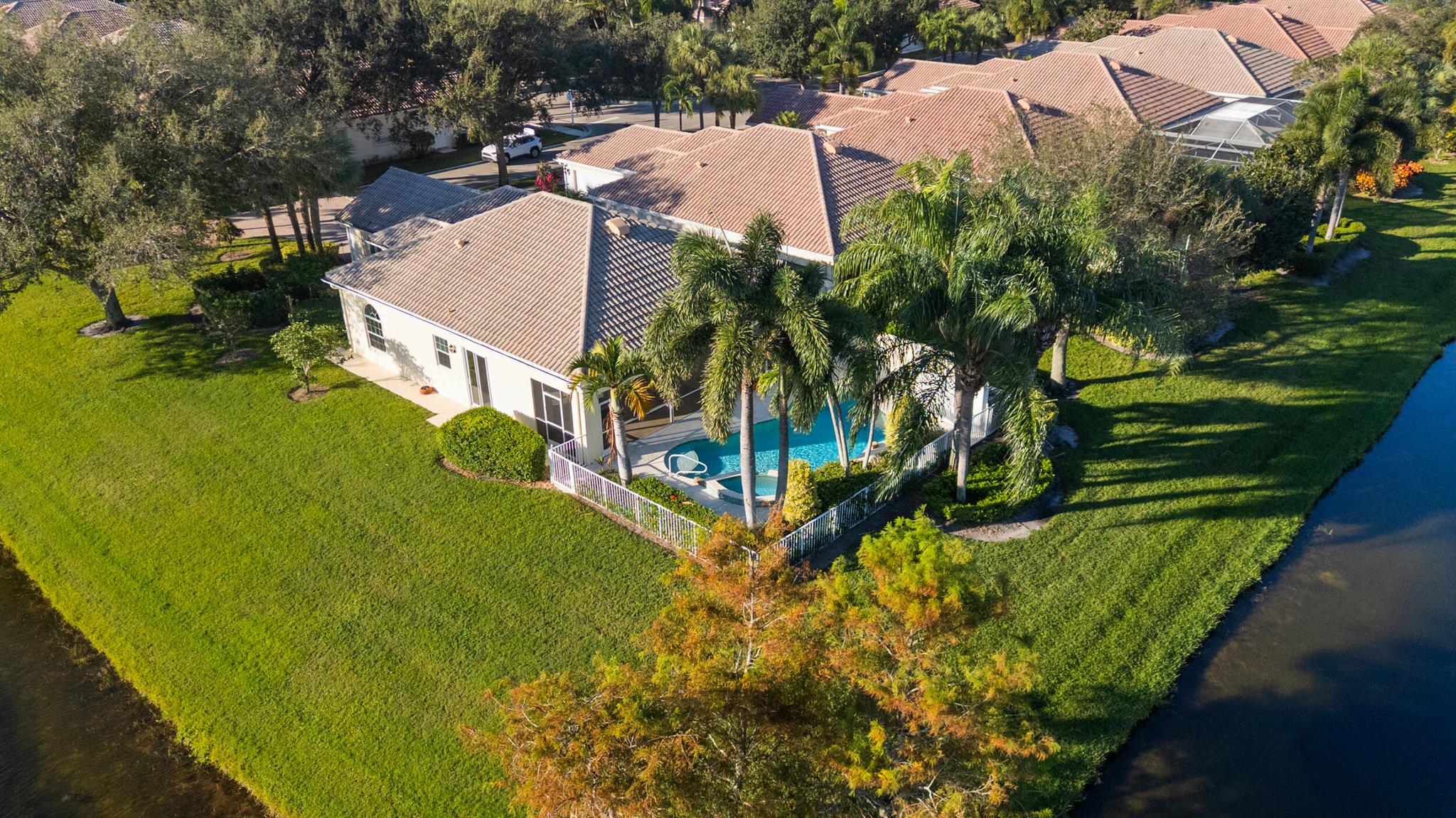 Isles at Palm Beach Garde - Residential