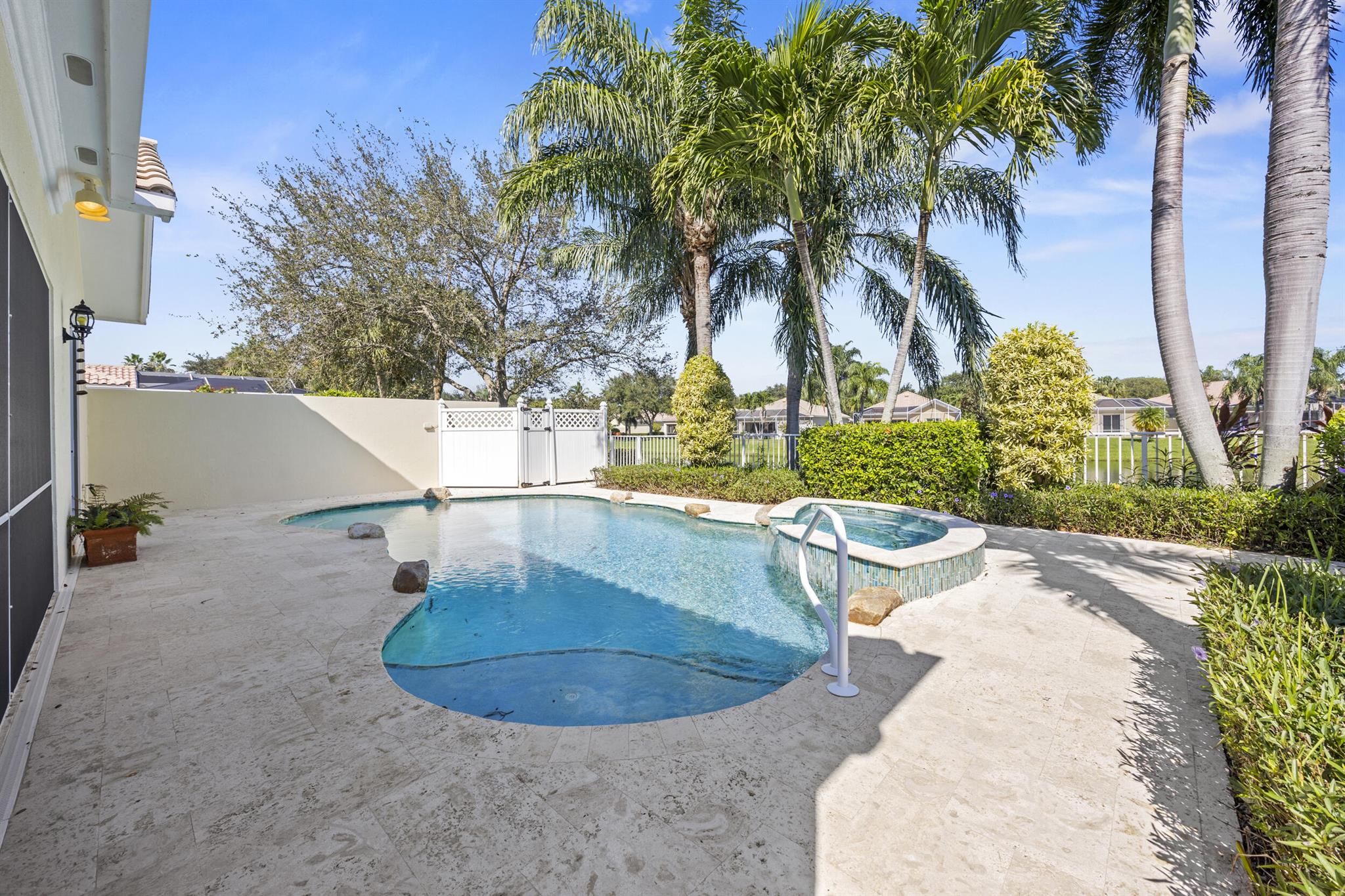 Isles at Palm Beach Garde - Residential