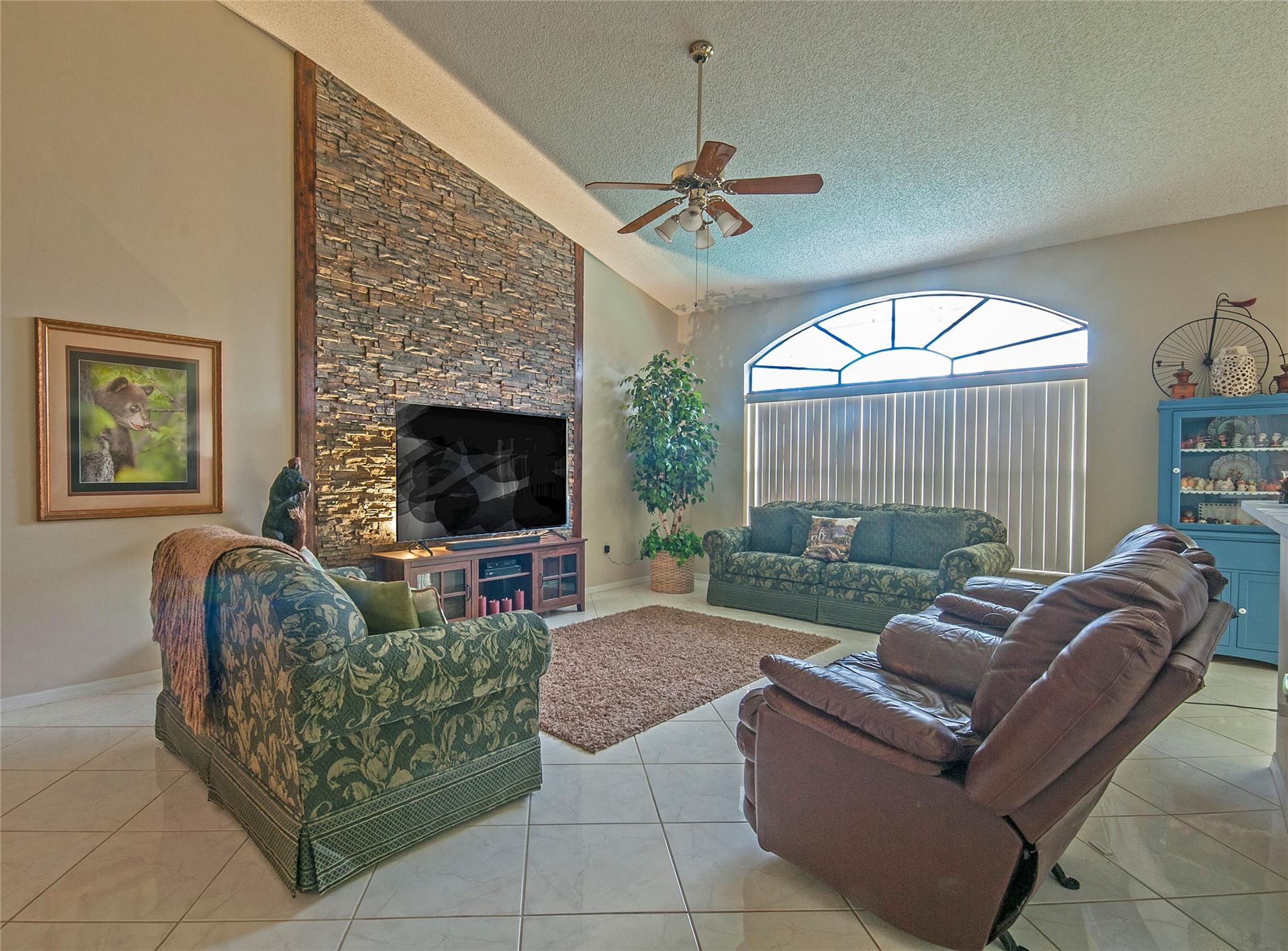 711 NW 193rd Ave