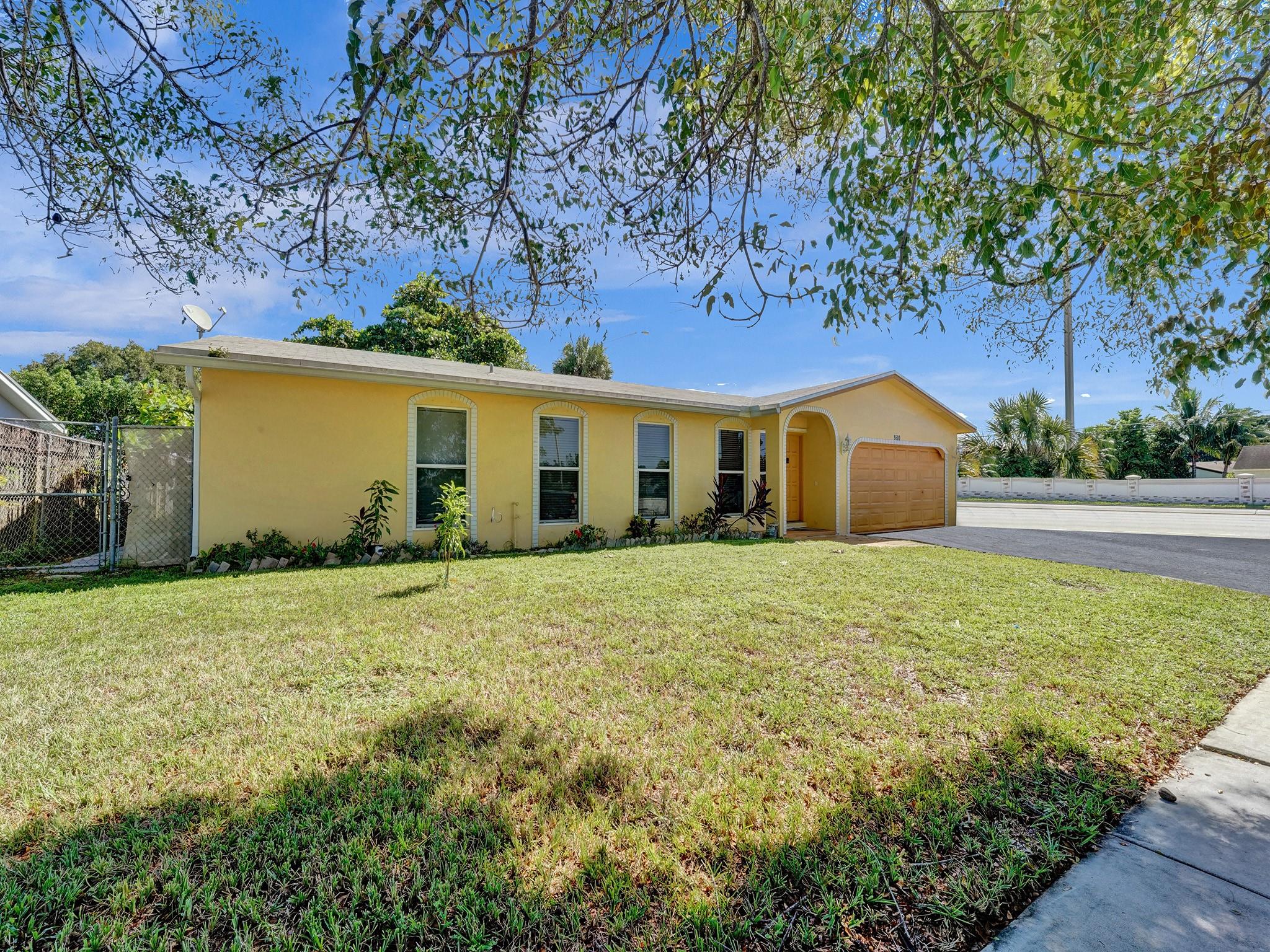 WOODLAND GREENS - Residential