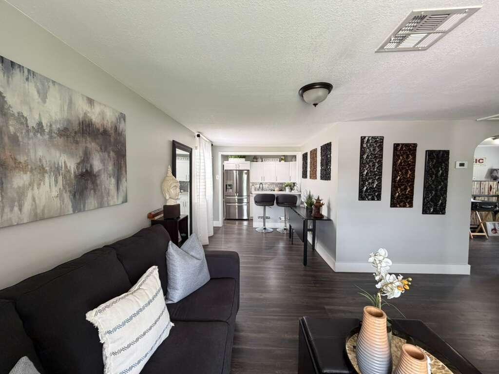 PINE AIR 4 - Residential