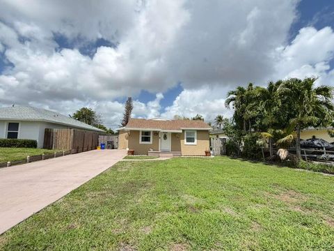 Photo of 4125 Success Street, West Palm Beach, FL 33406 (MLS # B26011038)