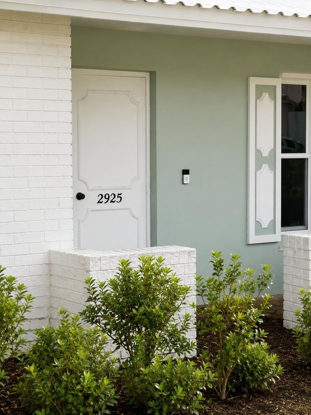Photo of 2925 NW 115th Terrace, Coral Springs, FL 33065 (MLS # B26026093)
