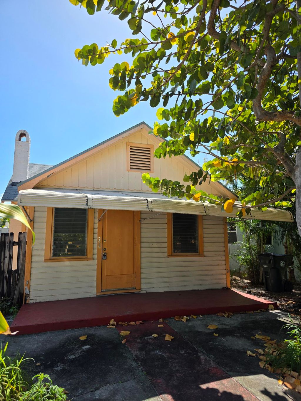 Photo of 224 N L Street, Lake Worth Beach, FL 33460 (MLS # R11083031)