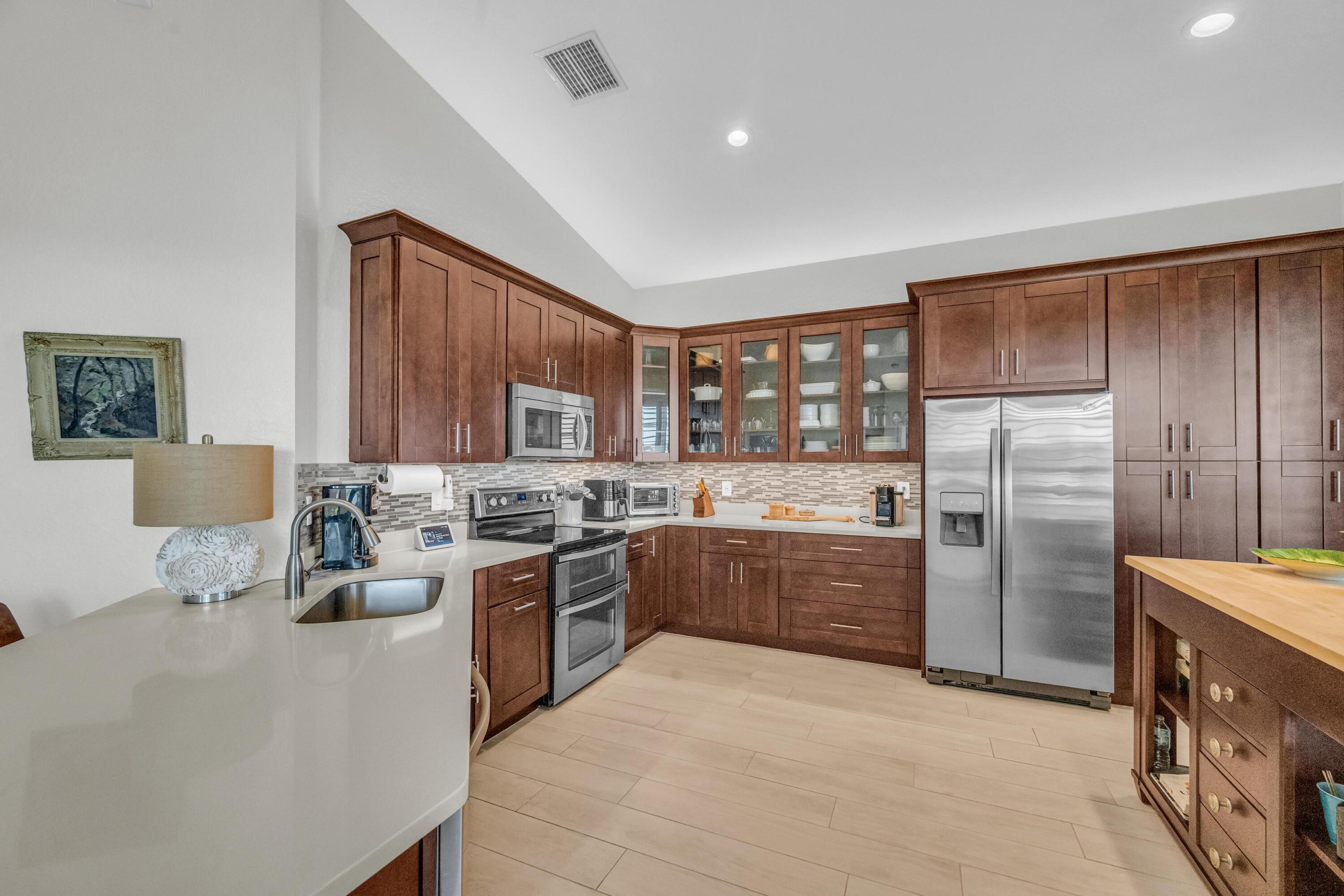 PORTOFINO SHORES PHASE TWO - Residential