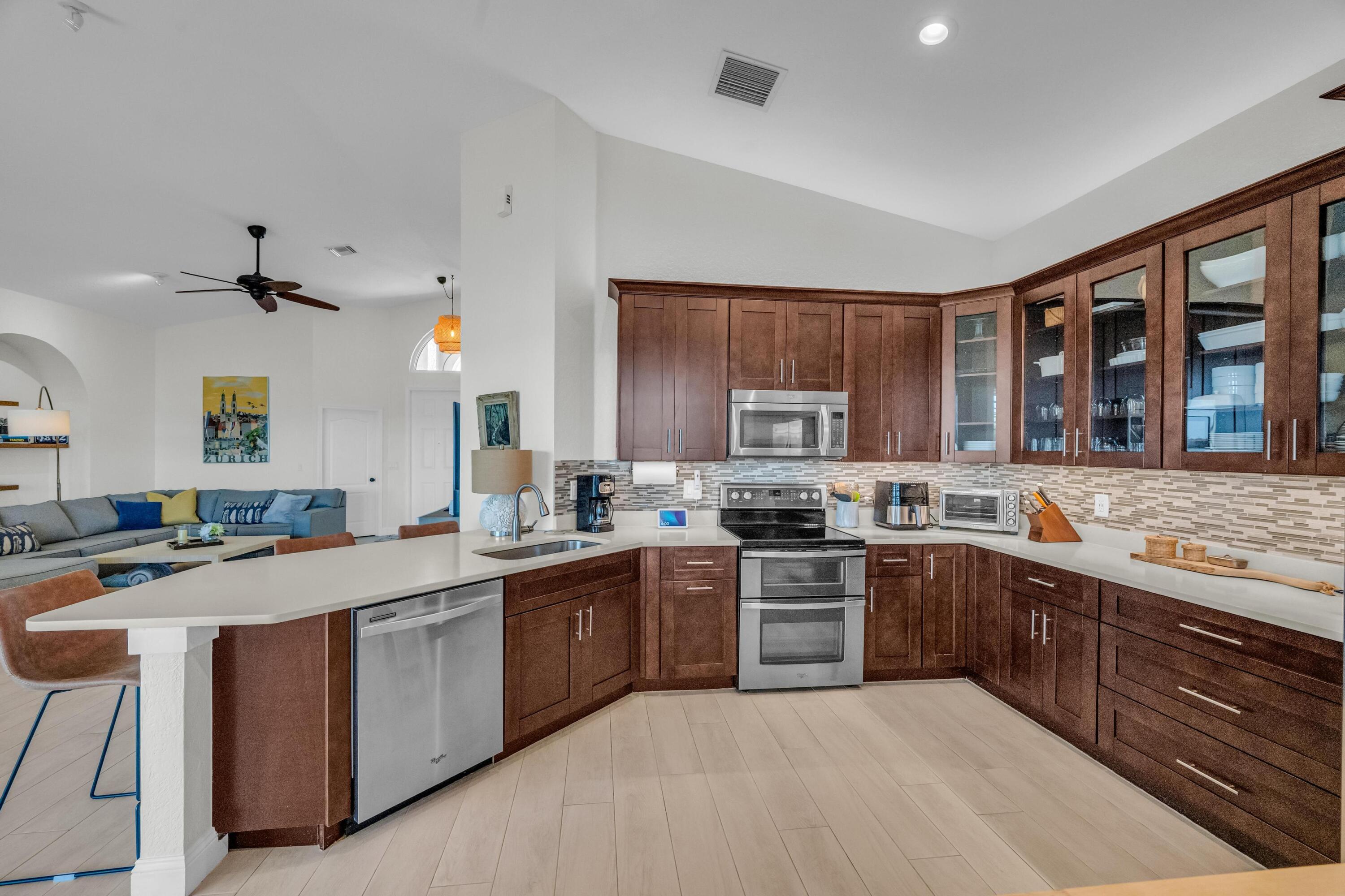 PORTOFINO SHORES PHASE TWO - Residential