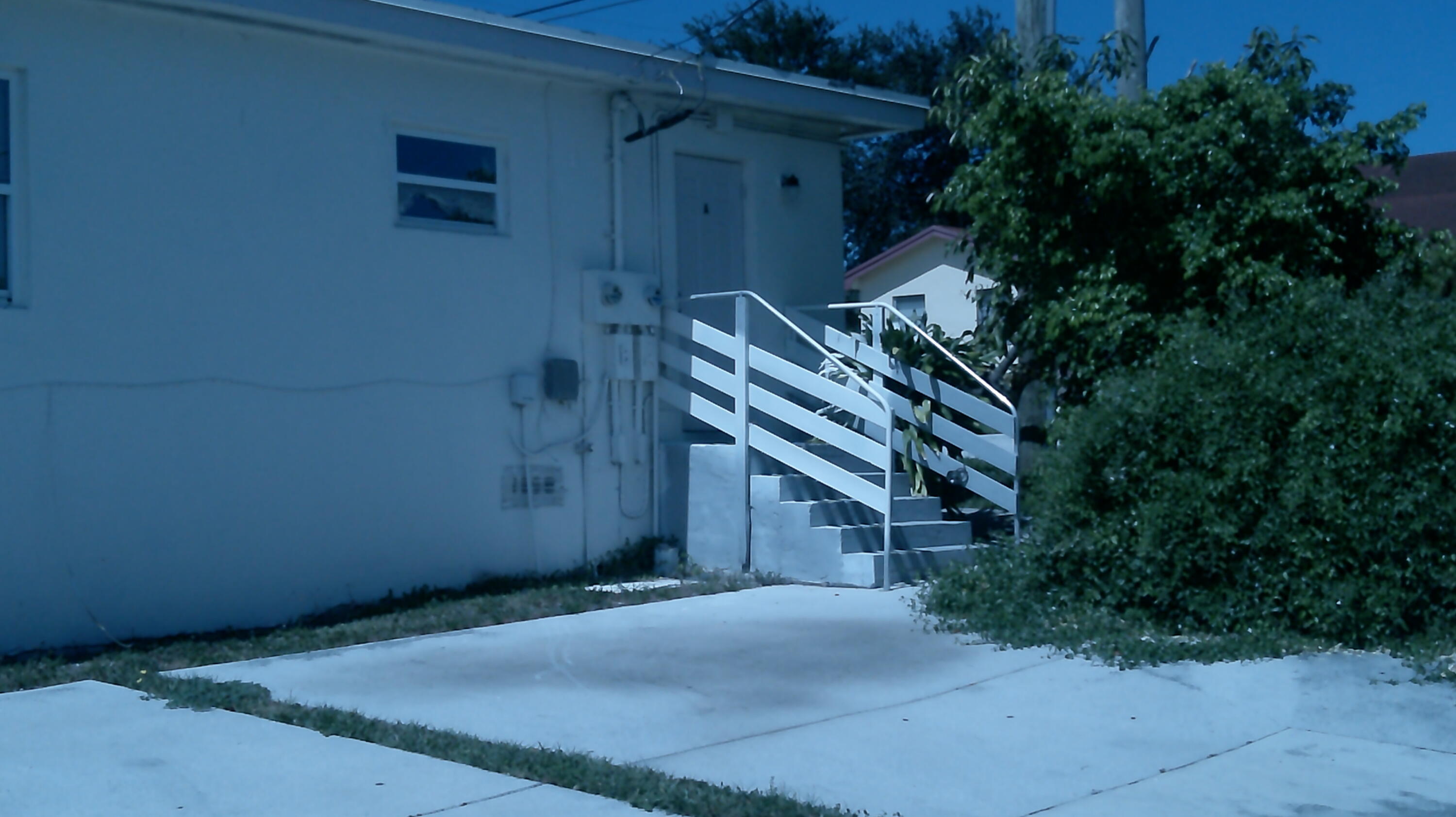 900 W 9th Street