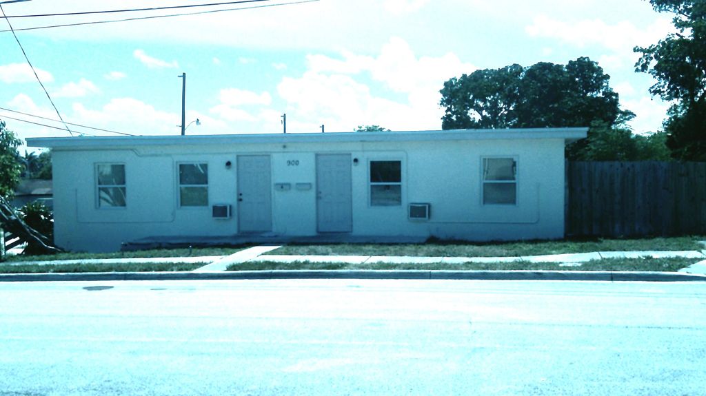 Photo of 900 W 9th Street, Riviera Beach, FL 33404 (MLS # B26031082)
