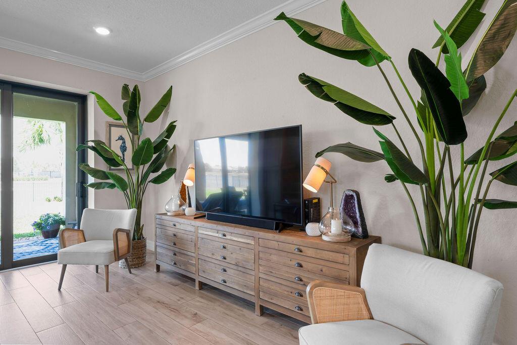 VERANDA GARDENS - Residential