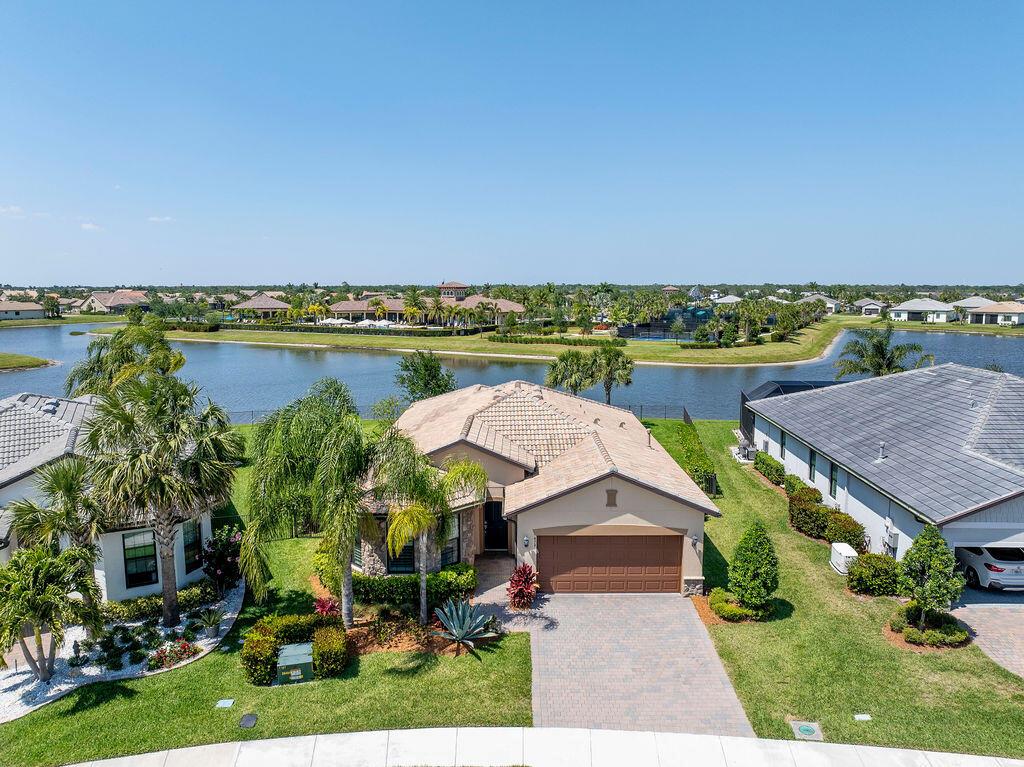 VERANDA GARDENS - Residential