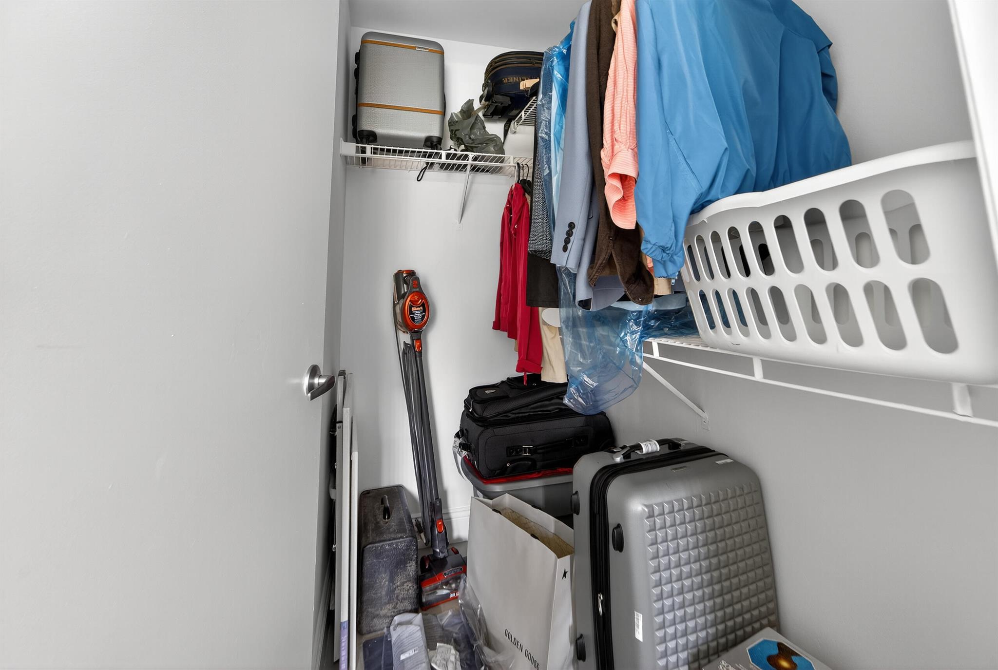 PALM LAKE CONDO - Residential Lease