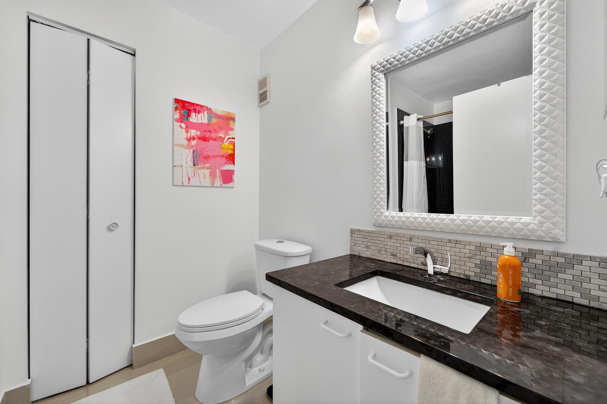 PALM LAKE CONDO - Residential Lease