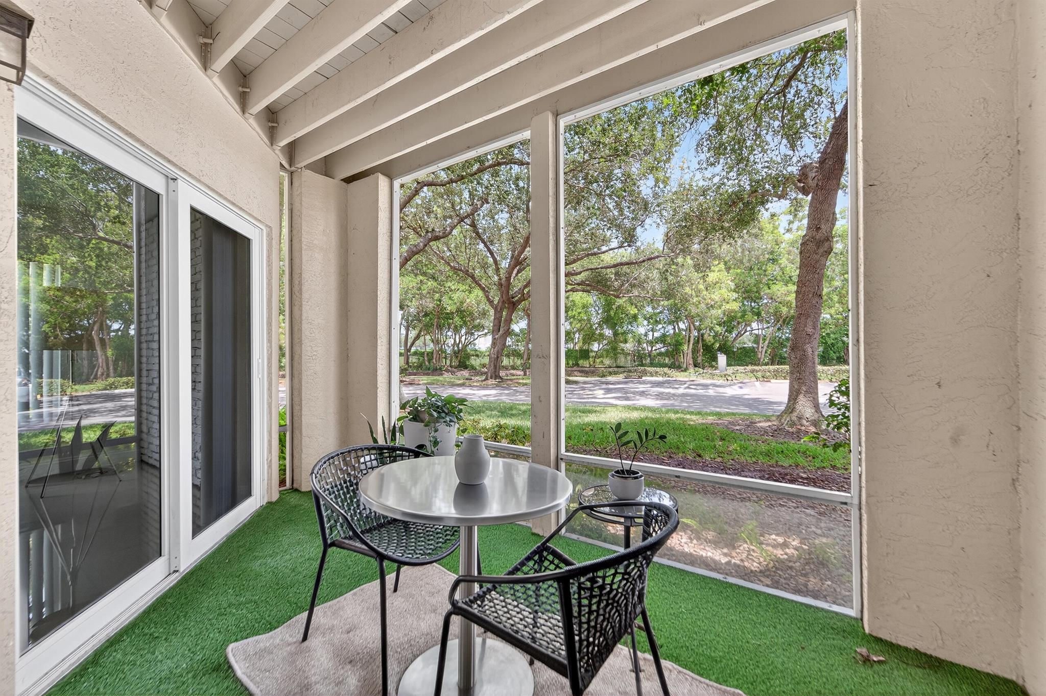 PALM LAKE CONDO - Residential Lease