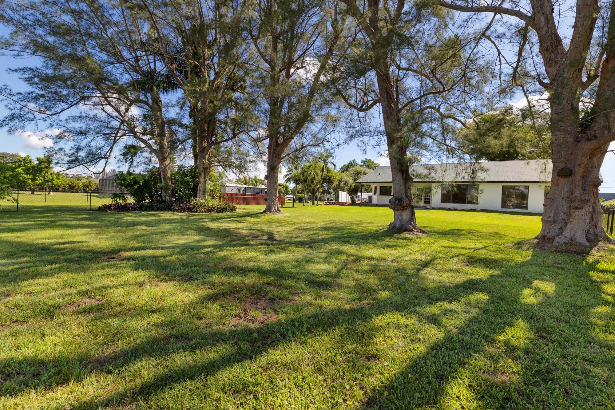 Whippoorwill Lakes - Residential