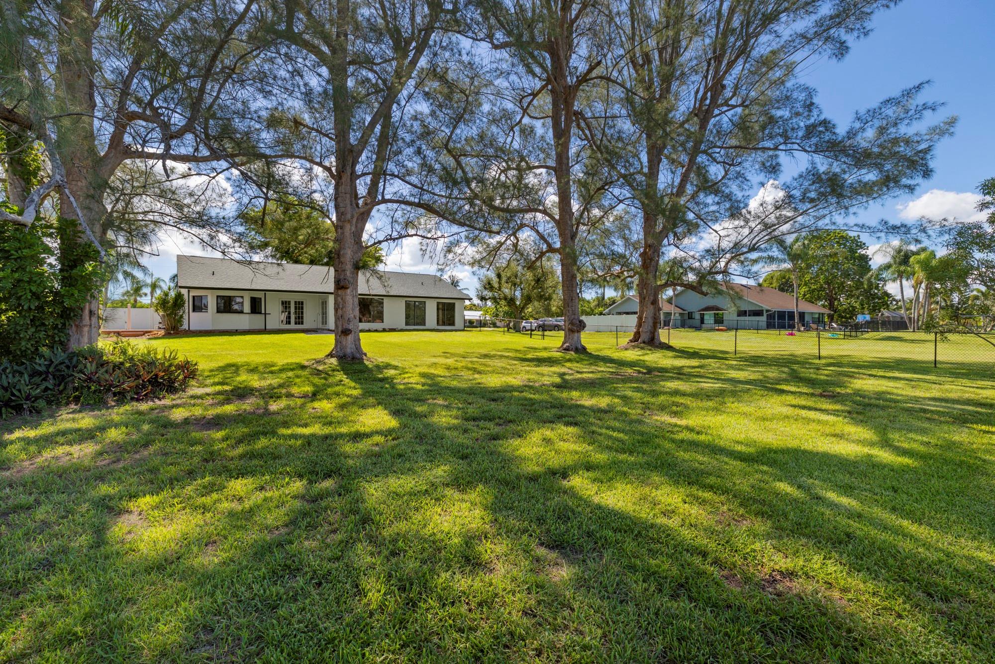 Whippoorwill Lakes - Residential