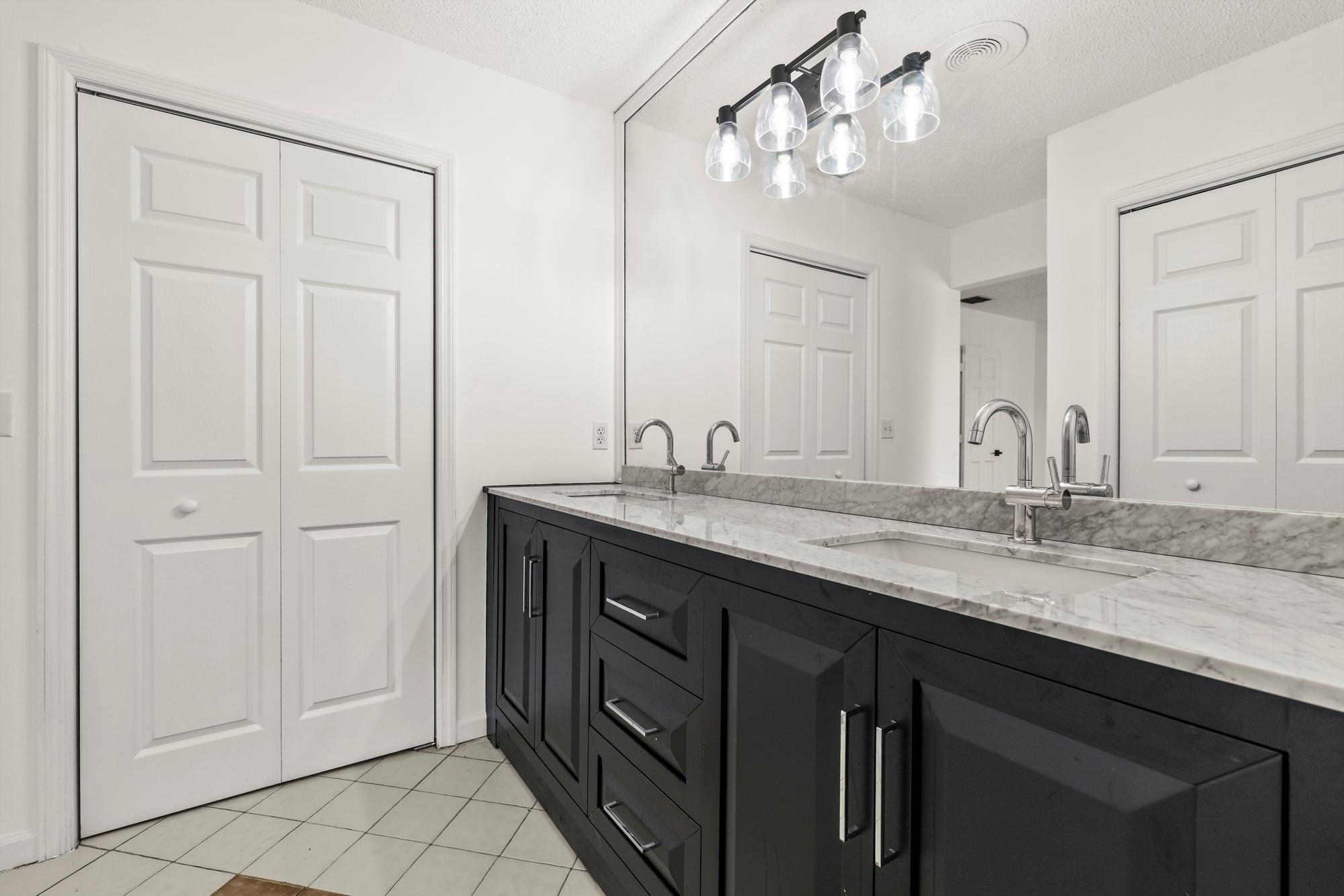 Whippoorwill Lakes - Residential