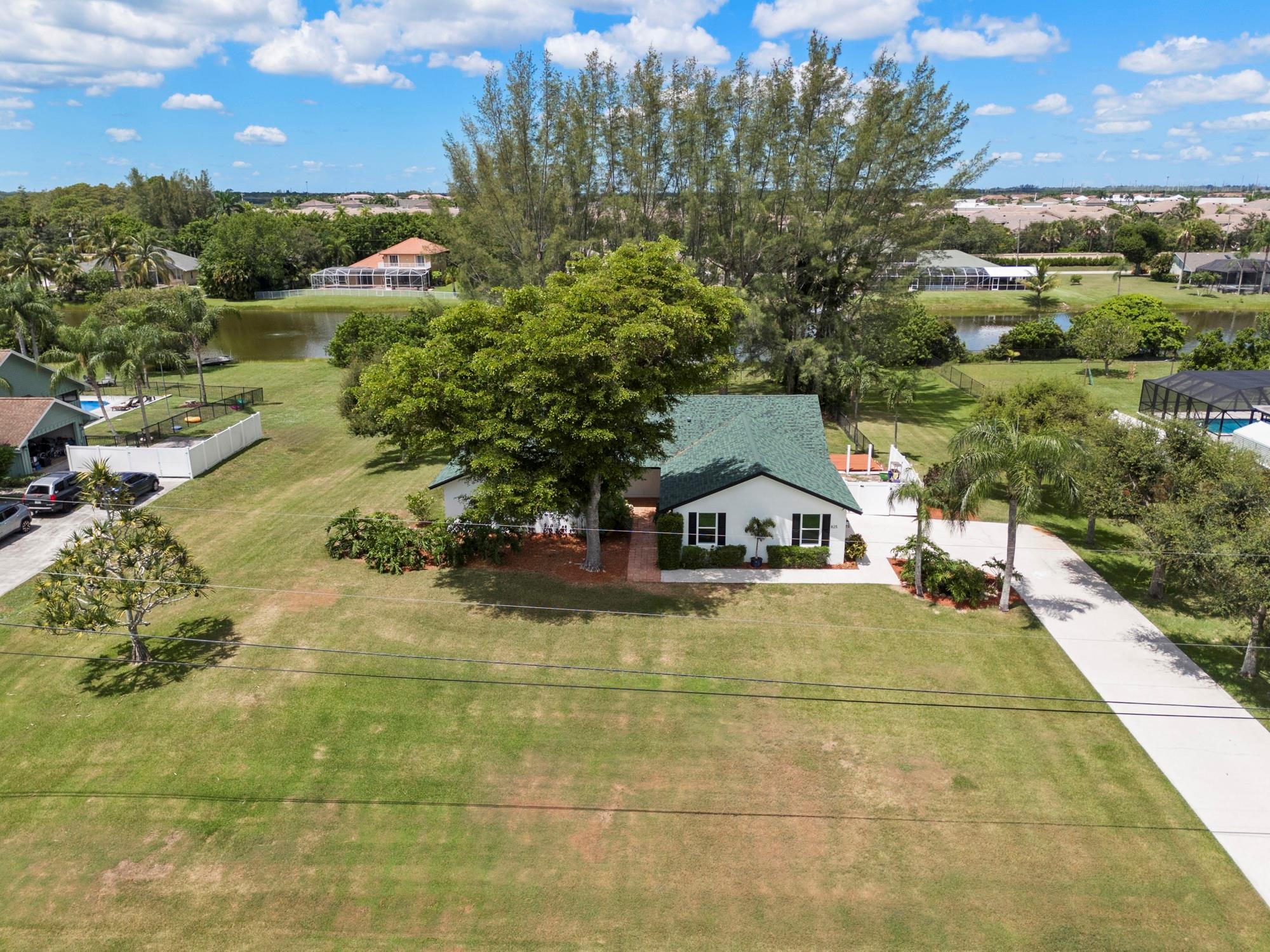 Whippoorwill Lakes - Residential