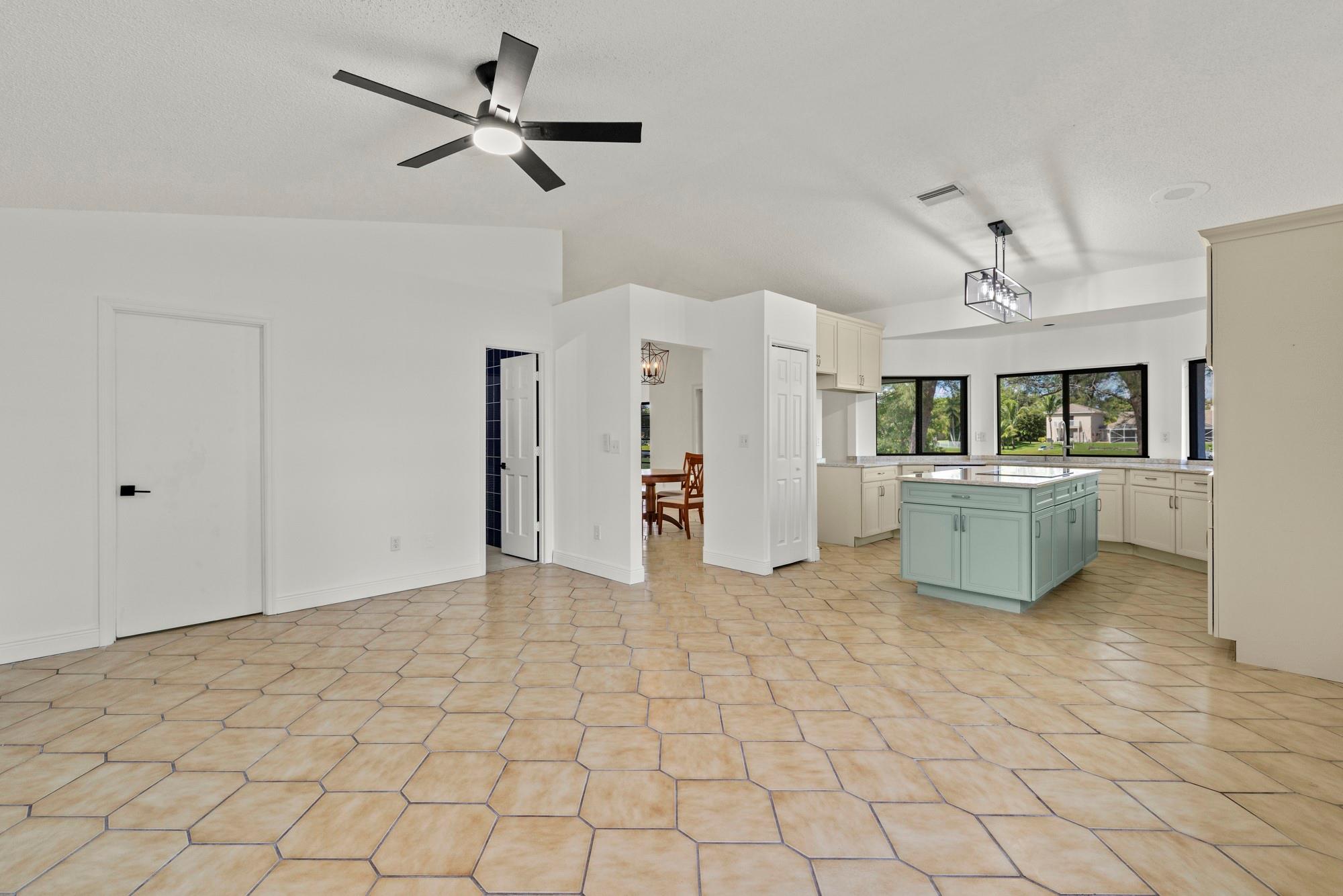 Whippoorwill Lakes - Residential