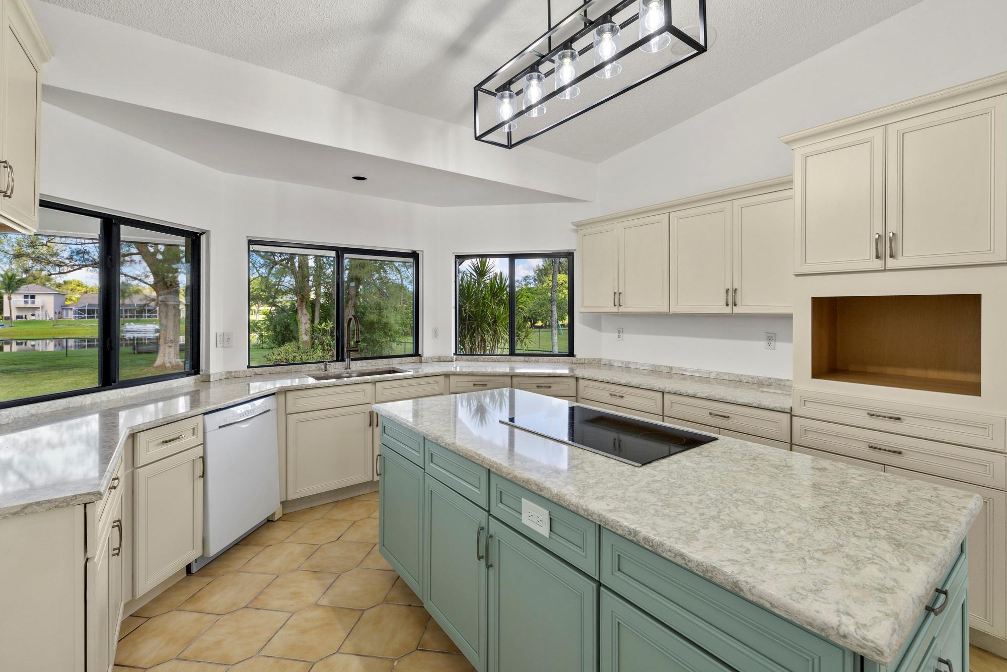 Whippoorwill Lakes - Residential