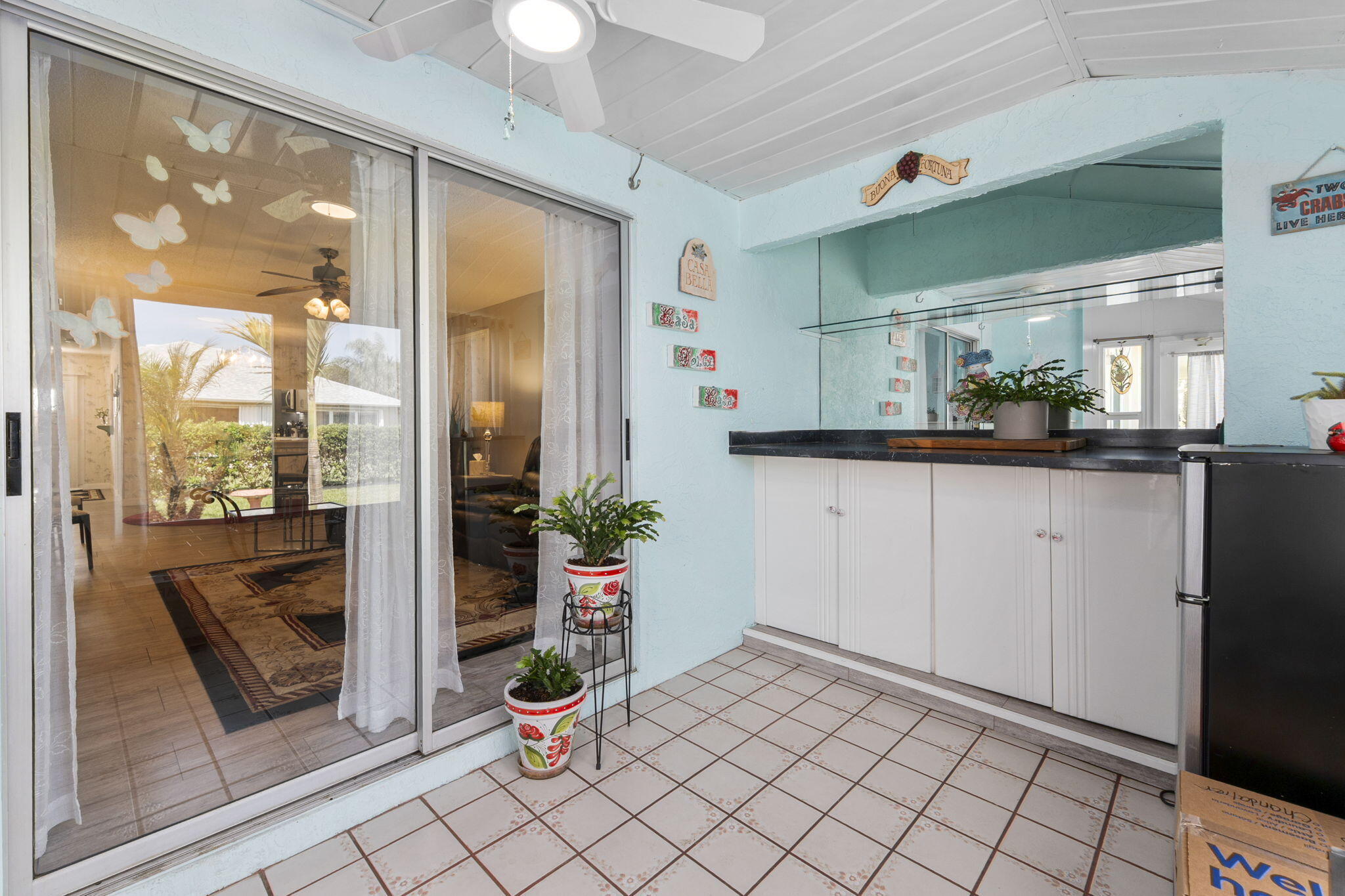 THE GROVE CONDOMINIUM SECTION 1 - Residential