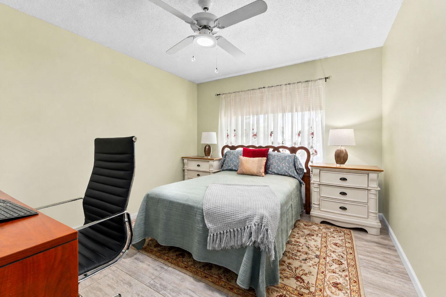 THE GROVE CONDOMINIUM SECTION 1 - Residential