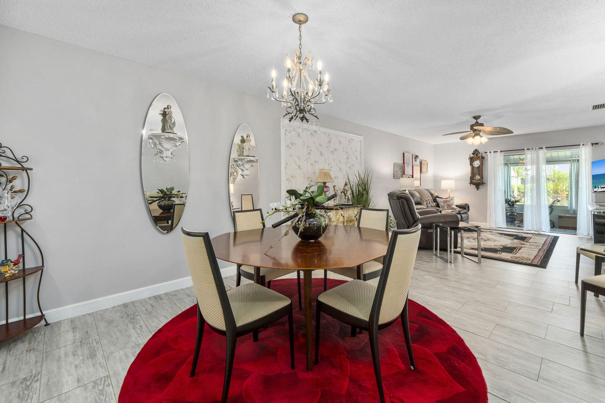 THE GROVE CONDOMINIUM SECTION 1 - Residential