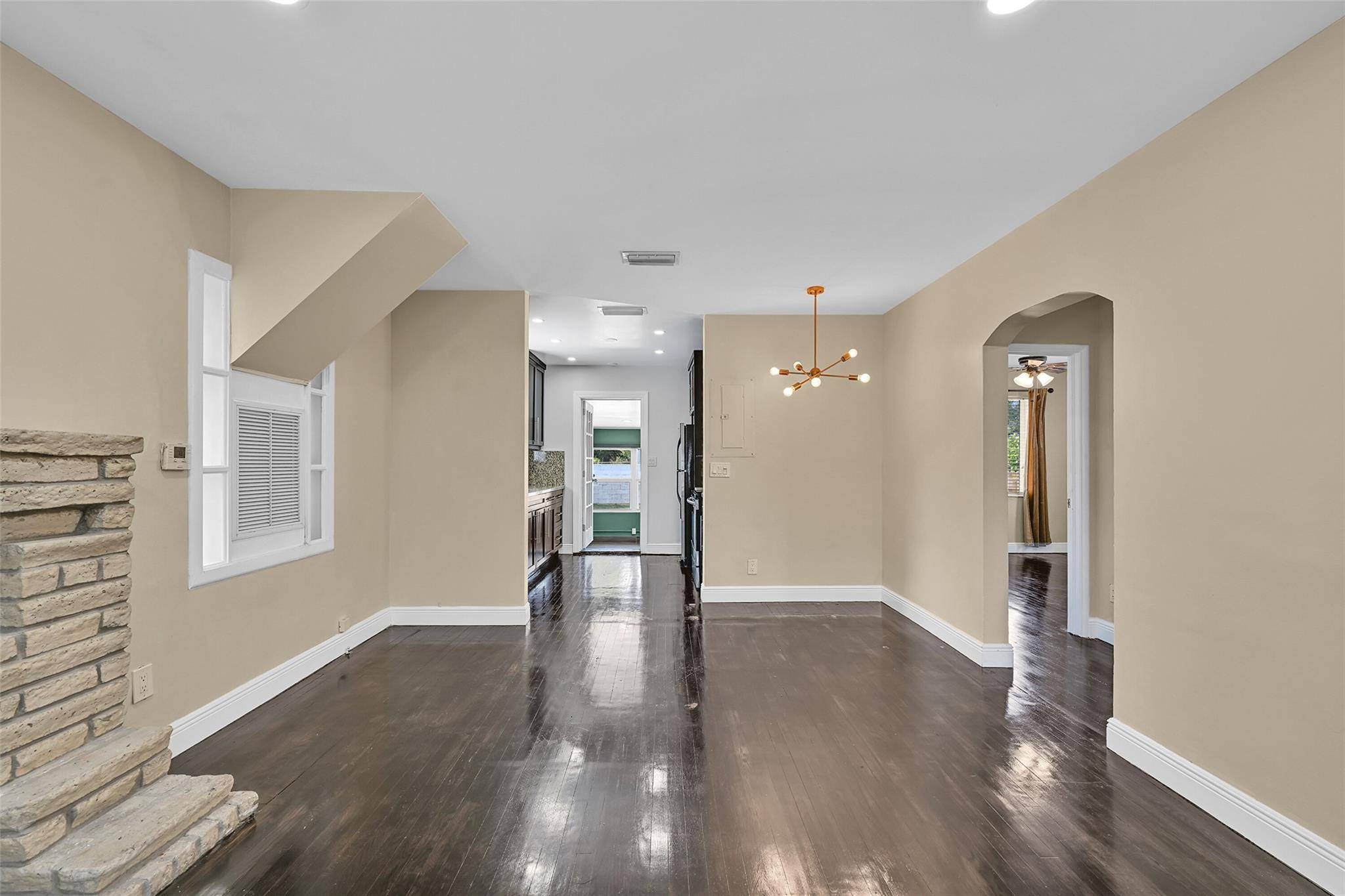 Lauderdale 2-9 D - Residential