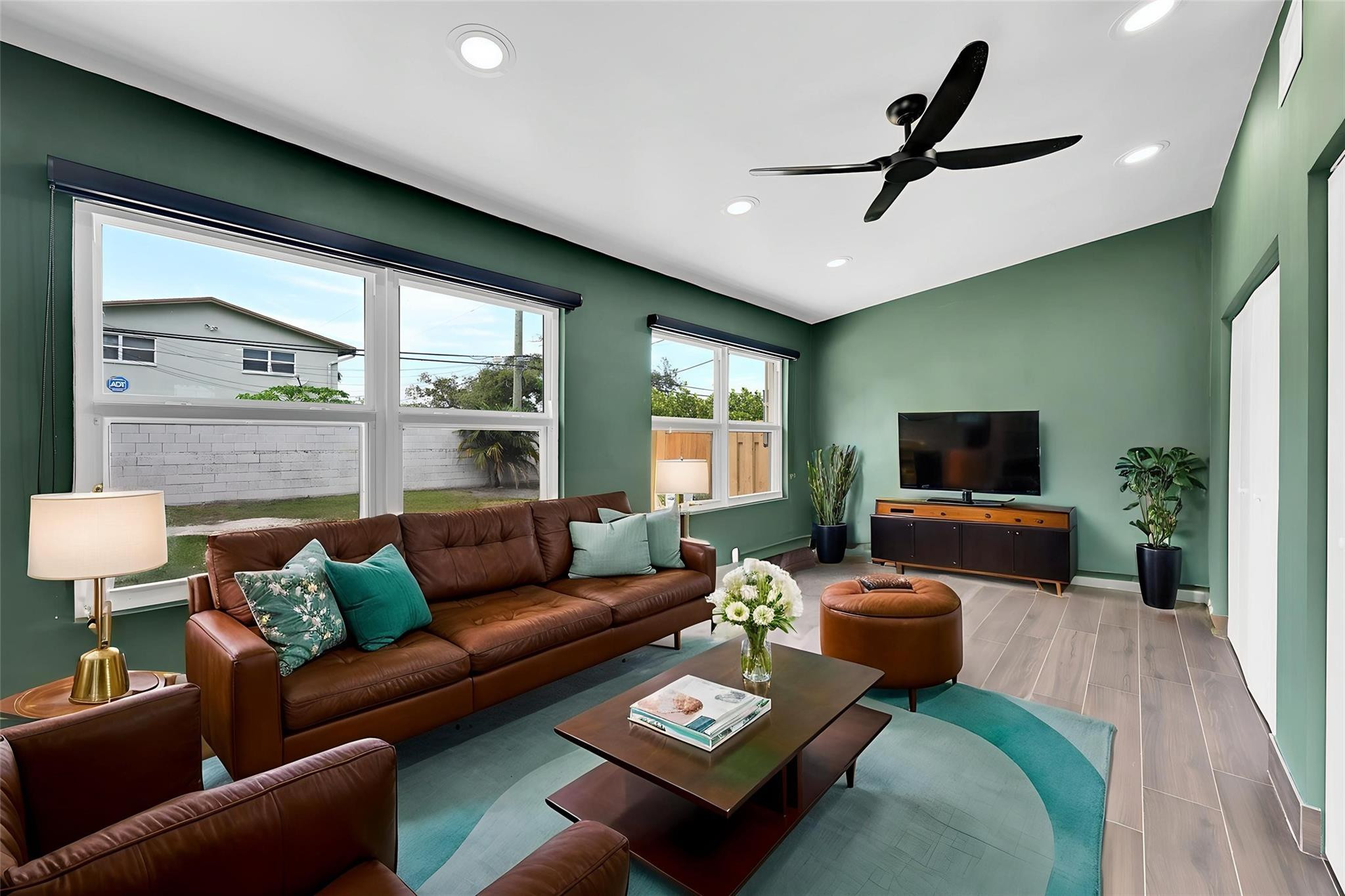 Lauderdale 2-9 D - Residential