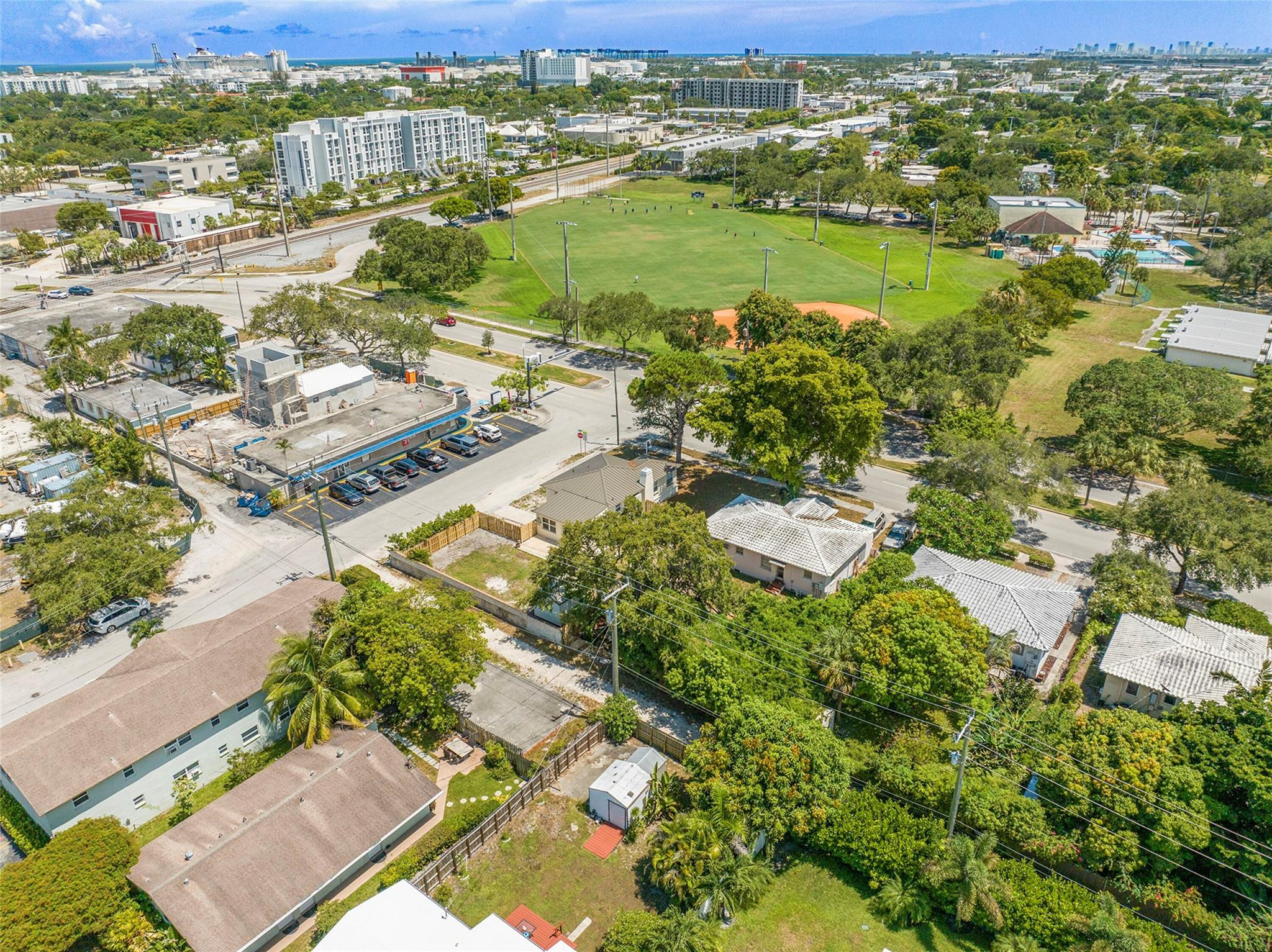 Lauderdale 2-9 D - Residential