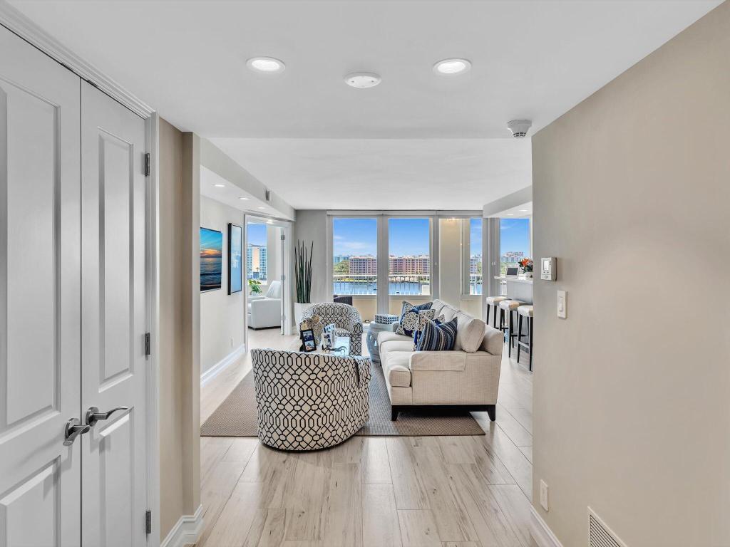 500 S Ocean Boulevard 909