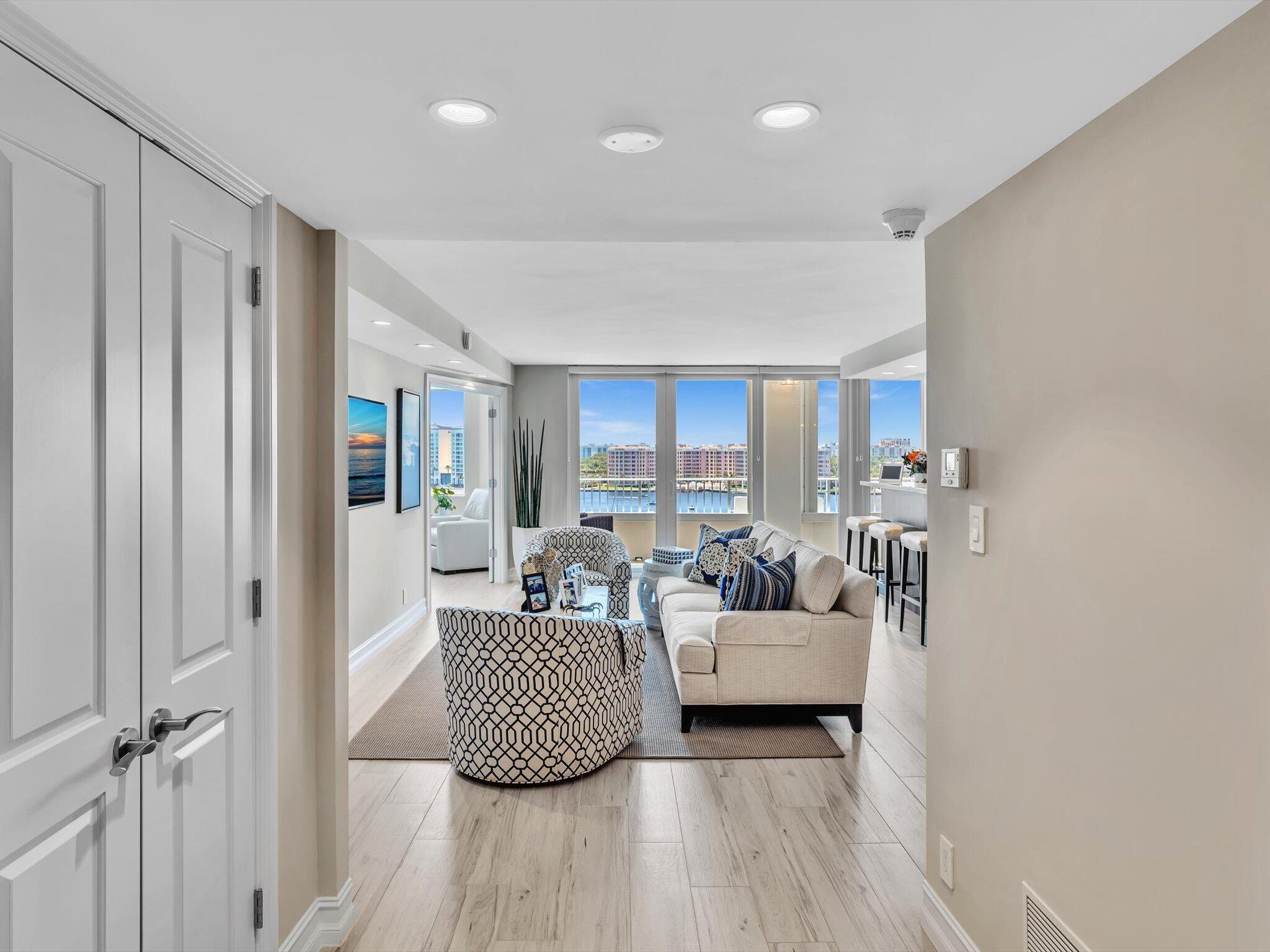 500 S Ocean Boulevard 909