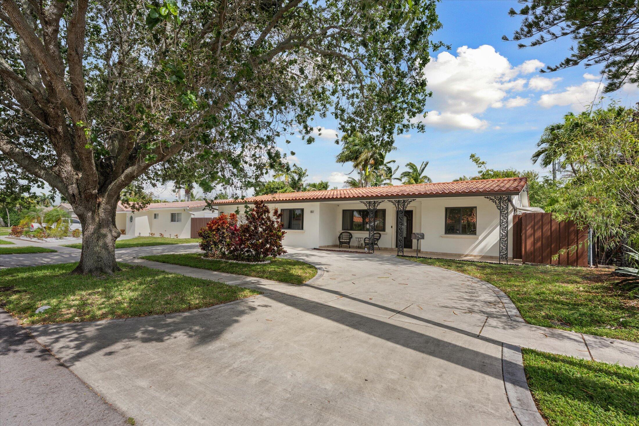 GULFSTREAM ESTATES NO 3 - Residential