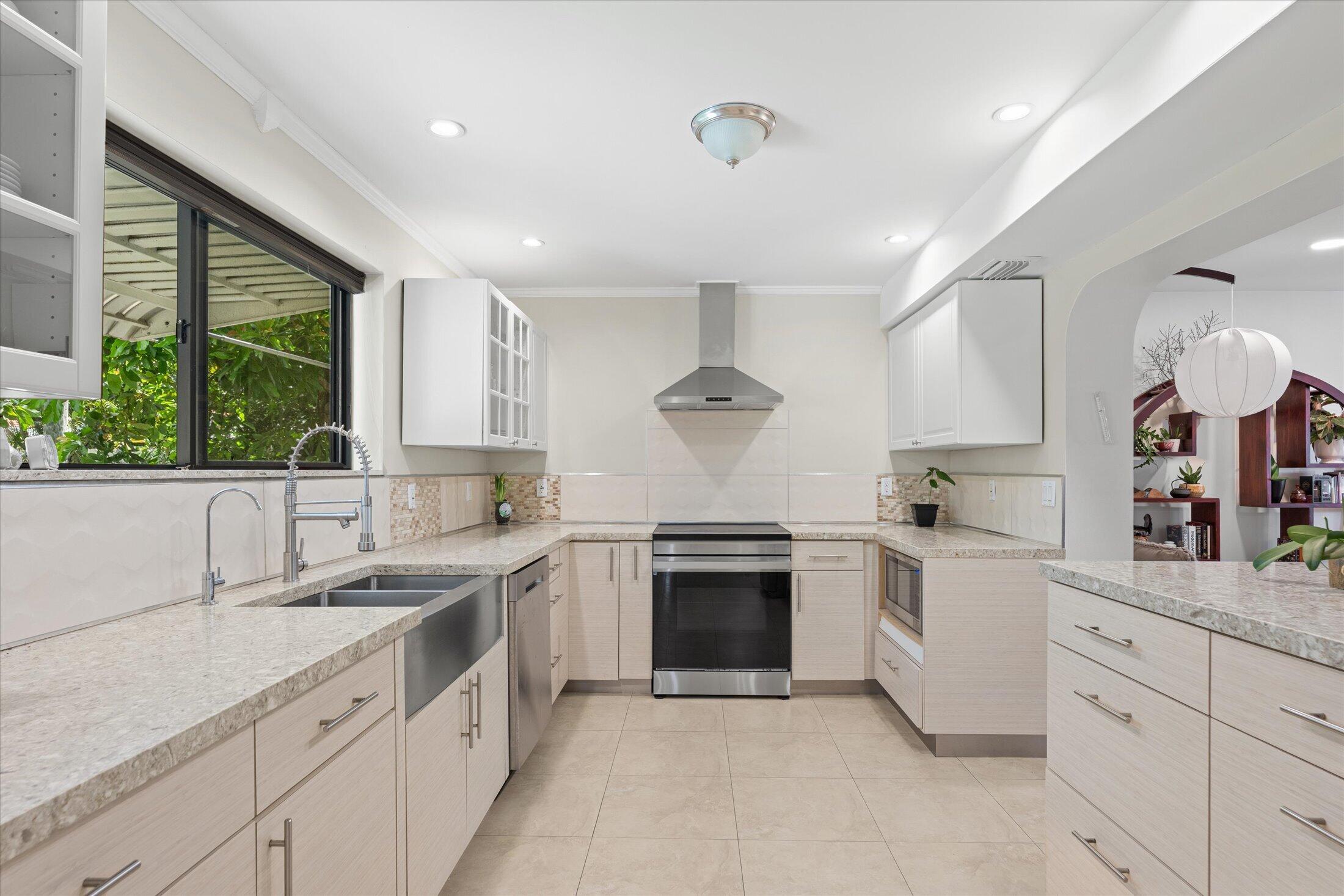 GULFSTREAM ESTATES NO 3 - Residential