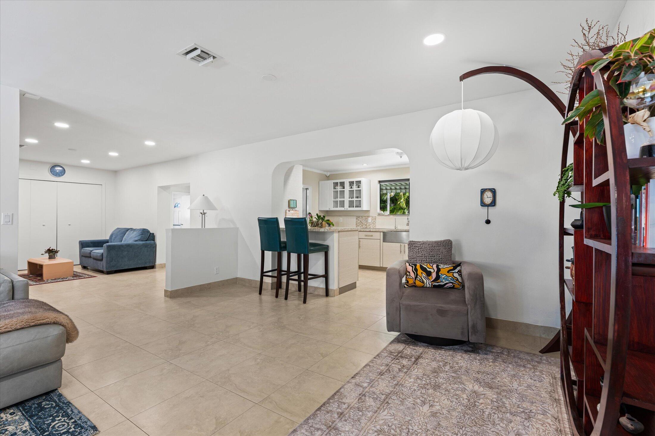 GULFSTREAM ESTATES NO 3 - Residential