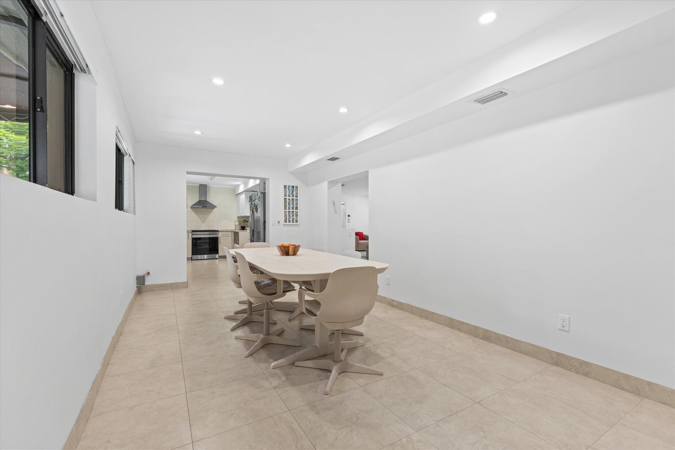 GULFSTREAM ESTATES NO 3 - Residential