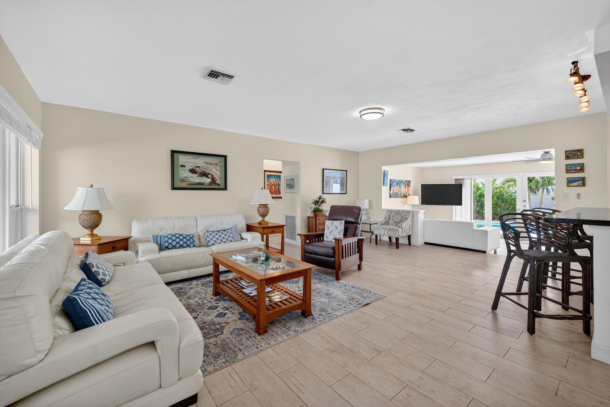 3280 Cypress Creek Dr