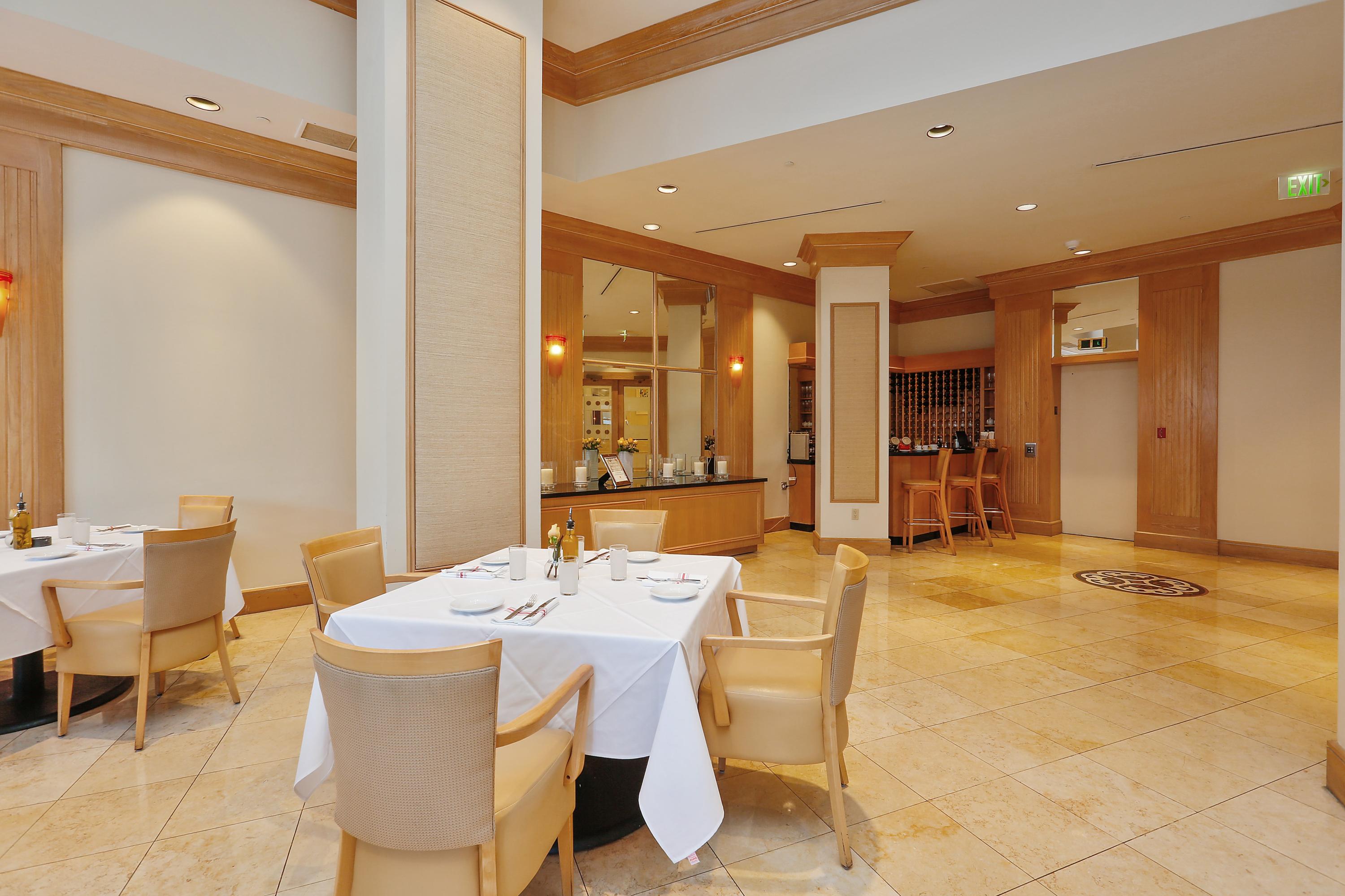 MAJESTIC TOWER - Residential