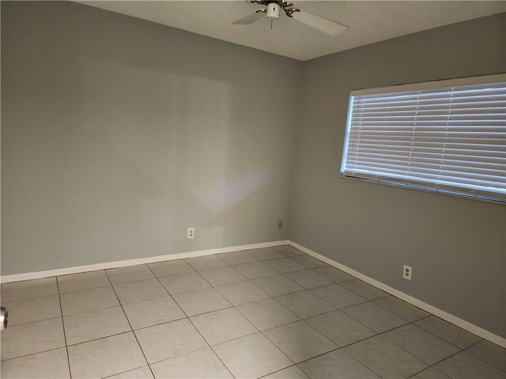 Oriole Golf & Tennis Club - Residential Lease