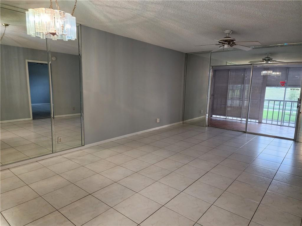 Oriole Golf & Tennis Club - Residential Lease