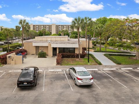 A home in Deerfield Beach