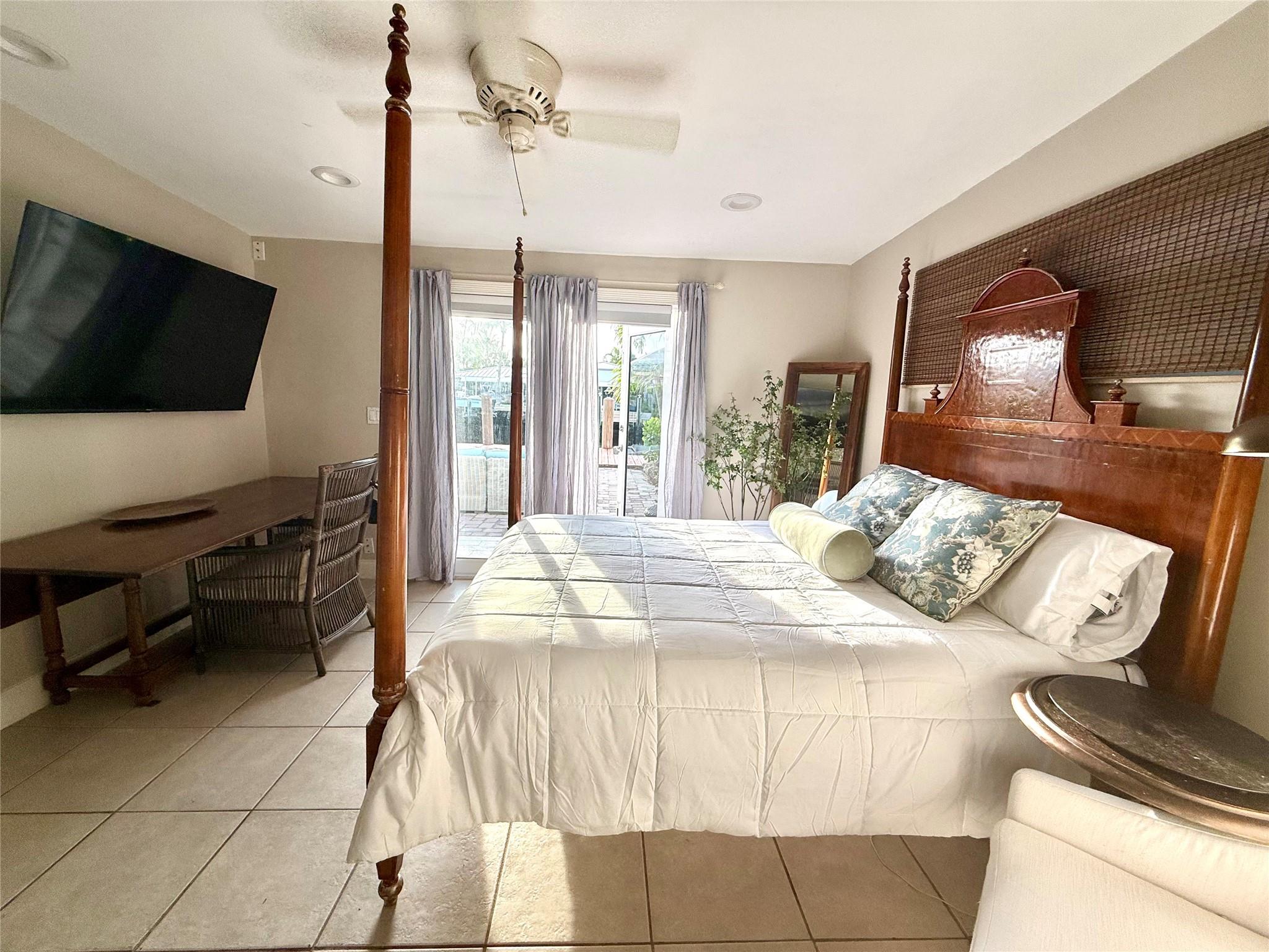 CORAL POINT - Residential
