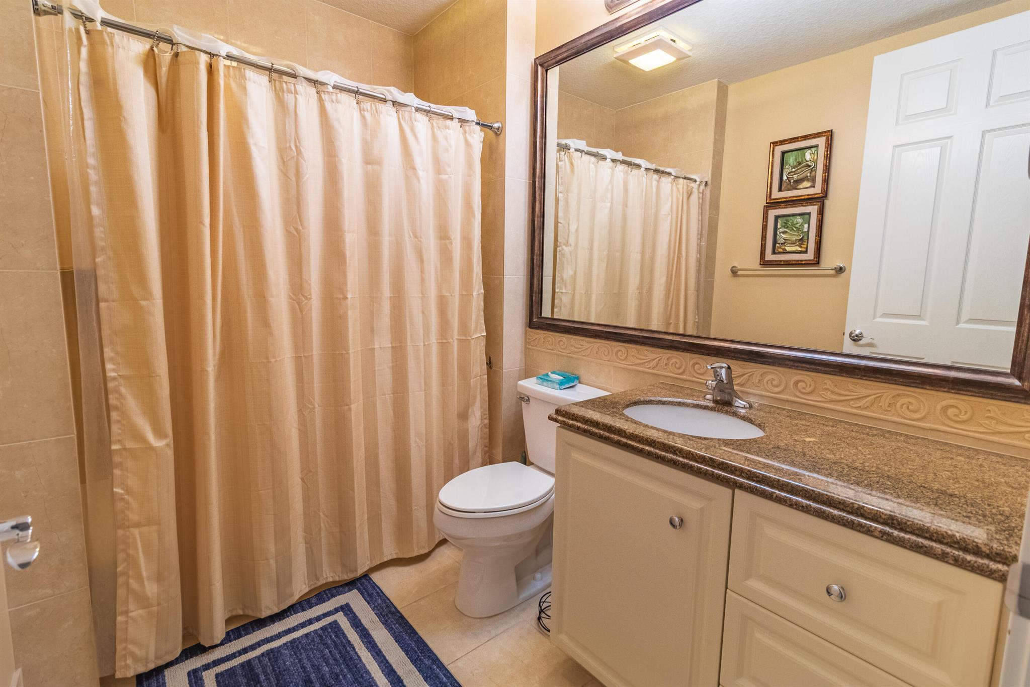 36 Harbour Isle Drive W 105