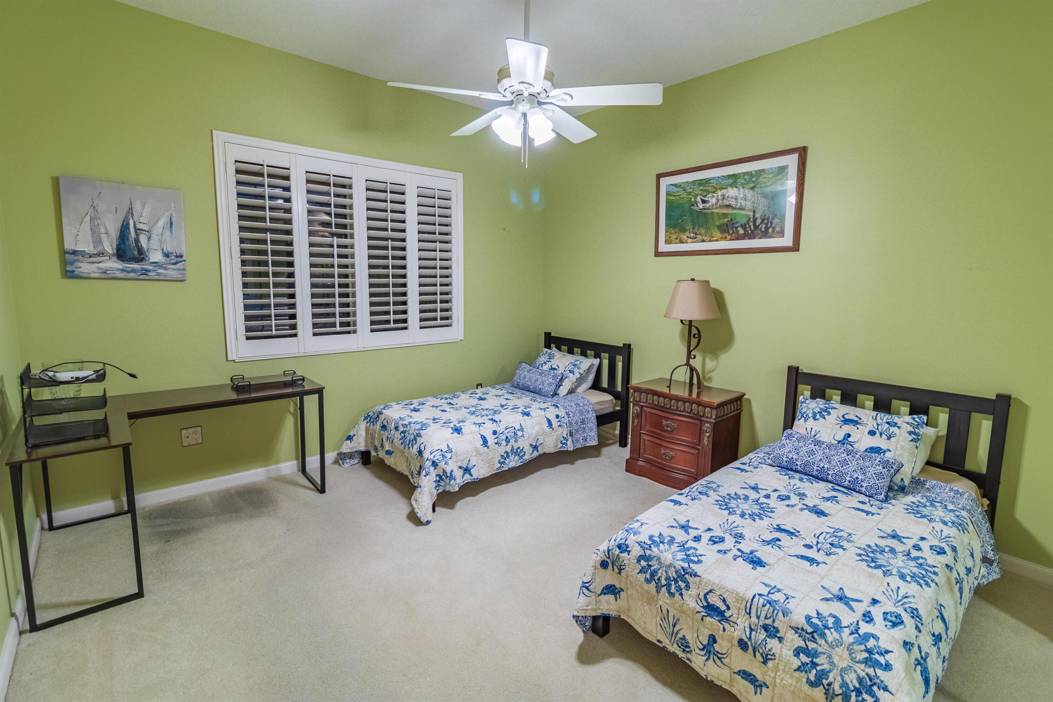 36 Harbour Isle Drive W 105